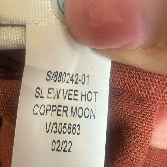 Old Navy plus size‎ 2X V neck everyday wear tank top Copper Moon NWT - Picture 3 of 6